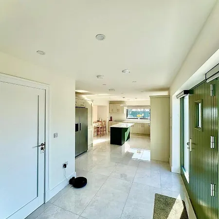 The Summit - Skellig Coast カアーサイビーン