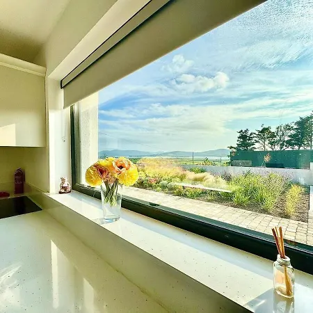 The Summit - Skellig Coast * カアーサイビーン