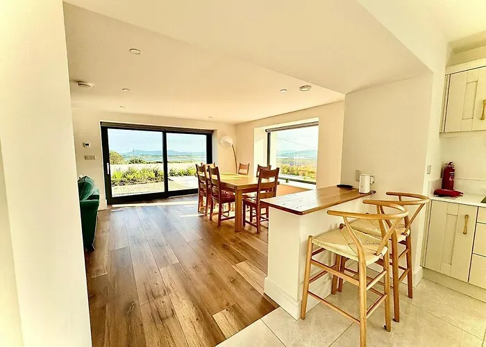 The Summit - Skellig Coast * Cahersiveen